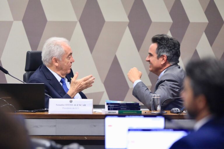 CIRO NOGUEIRA PRESSIONA SENADO POR VOTAÇÃO DE PROJETO QUE LIMITA SUPERSALÁRIOS NO SETOR PÚBLICO