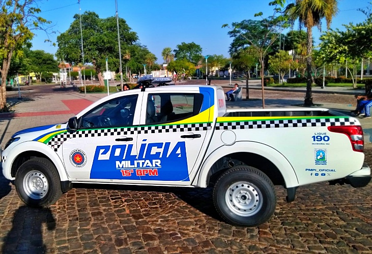 CAMPO MAIOR/PI: POLICIAL MILITAR É ASSALTADA E TEM MOTO LEVADA