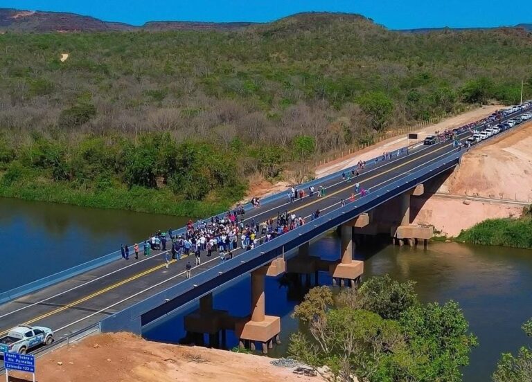 RIBEIRO GONÇALVES/PI: INAUGURADA PONTE QUE LIGA O PIAUÍ AO MARANHÃO