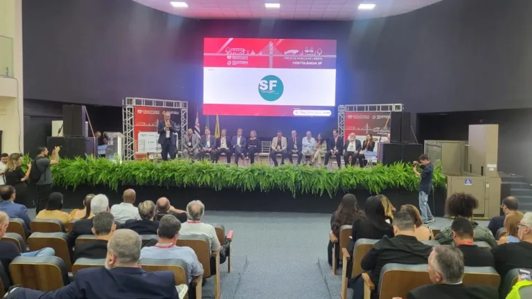HORTOLÂNDIA/SP: FORUM REUNE SECRETÁRIOS E DIRIGENTES PÚBLICOS DE MOBILIDADE URBANA