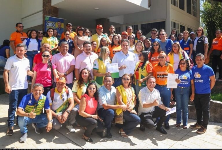 TERESINA/PI: CIRO NOGUEIRA RECEBE AGENTES DE SAÚDE E ATENDE REIVINDICAÇÃO