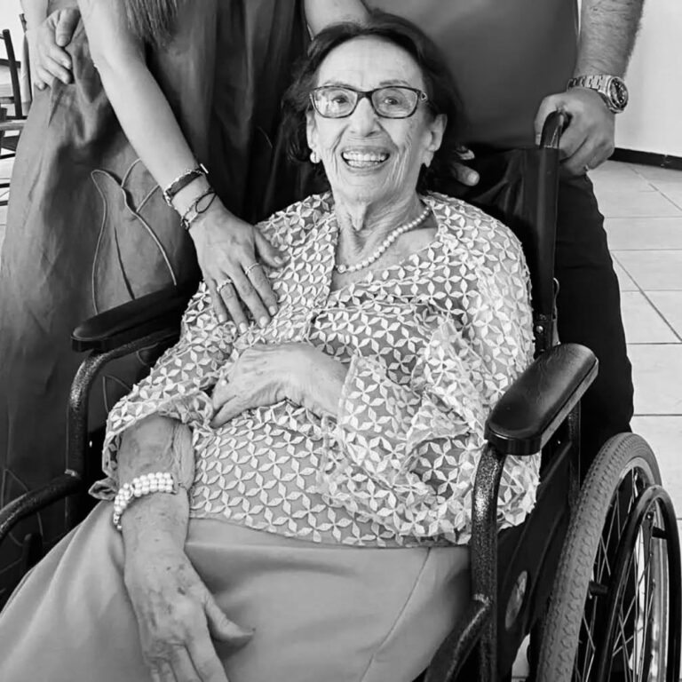 TERESINA/PI: FAMILIARES SE DESPEDEM DE DONA BILÚ, MATRIARCA DA FAMÍLIA EULÁLIO