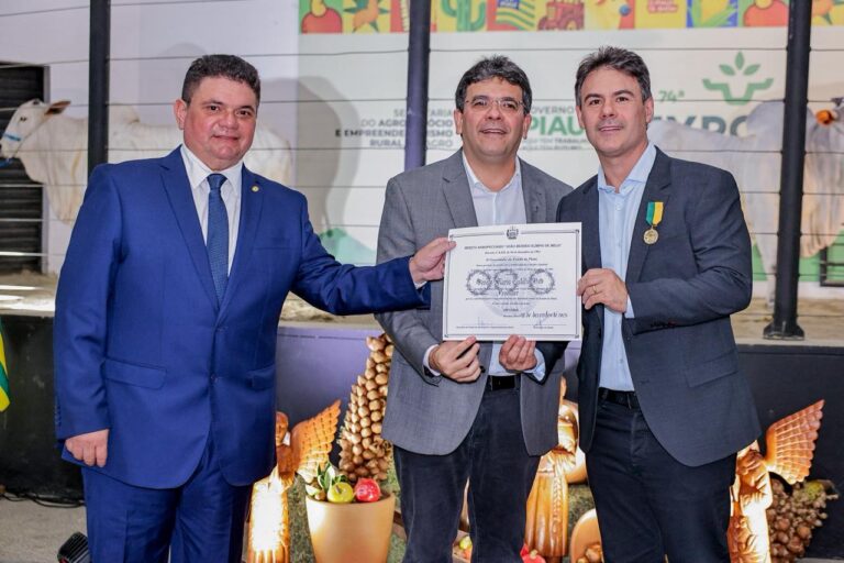 TERESINA/PI:MEDALHA DO MÉRITO AGROPECUÁRIO RECONHECE PERSONALIDADES DESTAQUE NO SETOR