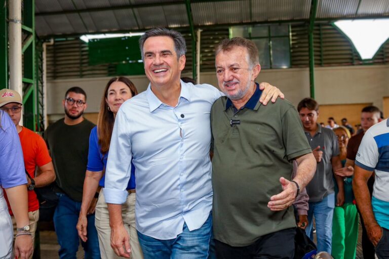 CAMPO MAIOR/PI: CIRO NOGUEIRA MARCA PRESENÇA NA INAUGURAÇÃO DE MERCADO MUNICIPAL