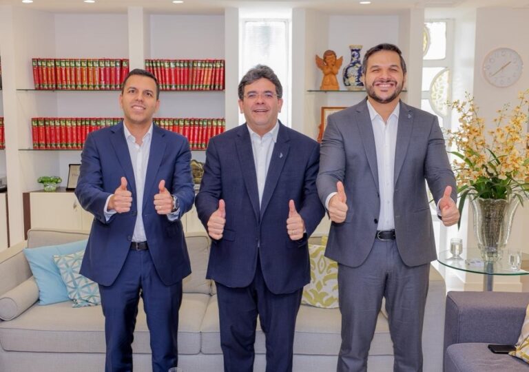 PIAUÍ: RODRIGO TORRES ASSUME A SECRETARIA DE EDUCAÇÃO