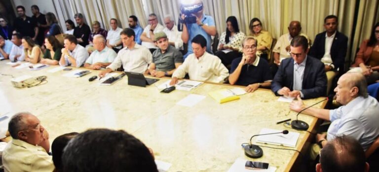 TERESINA/PI: PREFEITO SÍLVIO MENDES SE REÚNE COM SECRETARIADO PARA DEBATER METAS DE 2026