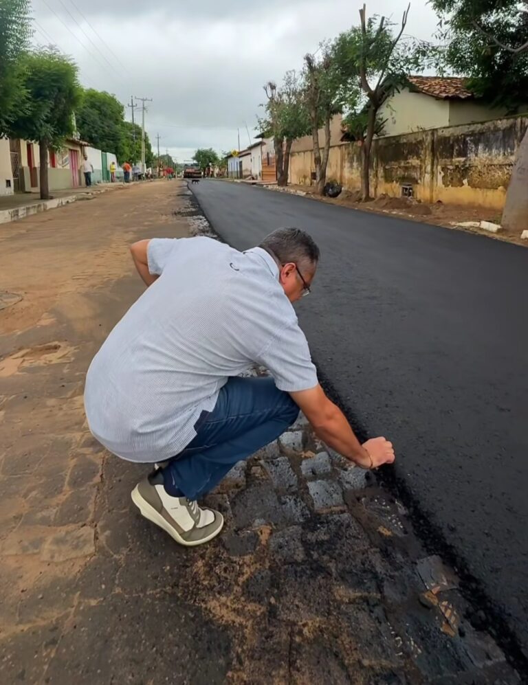 MARCOS PARENTE RECEBE OBRAS DE PAVIMENTAÇÃO E REFORÇA INFRAESTRUTURA URBANA