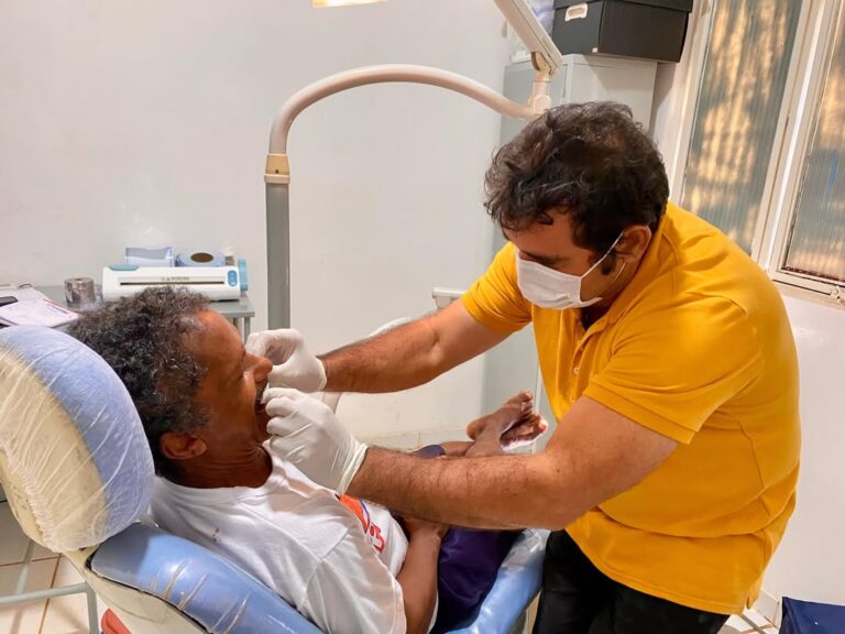 ANTÔNIO ALMEIDA/PI:PROJETO DE SAÚDE BUCAL DEVOLVE SORRISO E AUTOESTIMA