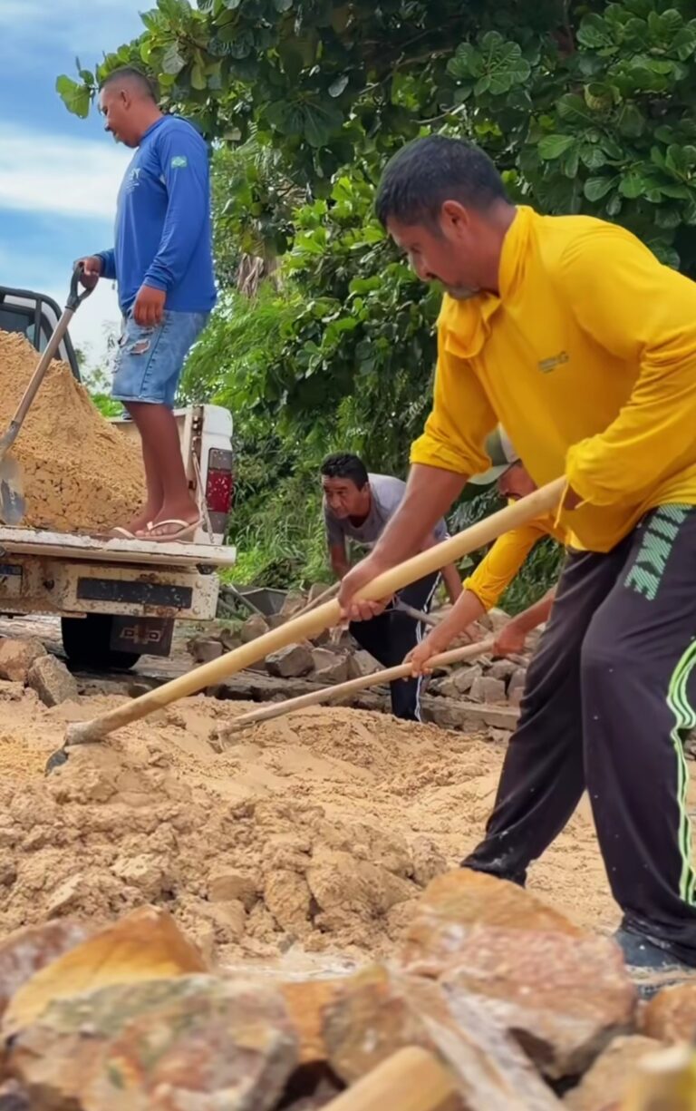 PIRACURUCA/PI: COM A DIMINUIÇÃO DAS CHUVAS, PREFEITURA INTENSIFICA RECUPERAÇÃO DE VIAS