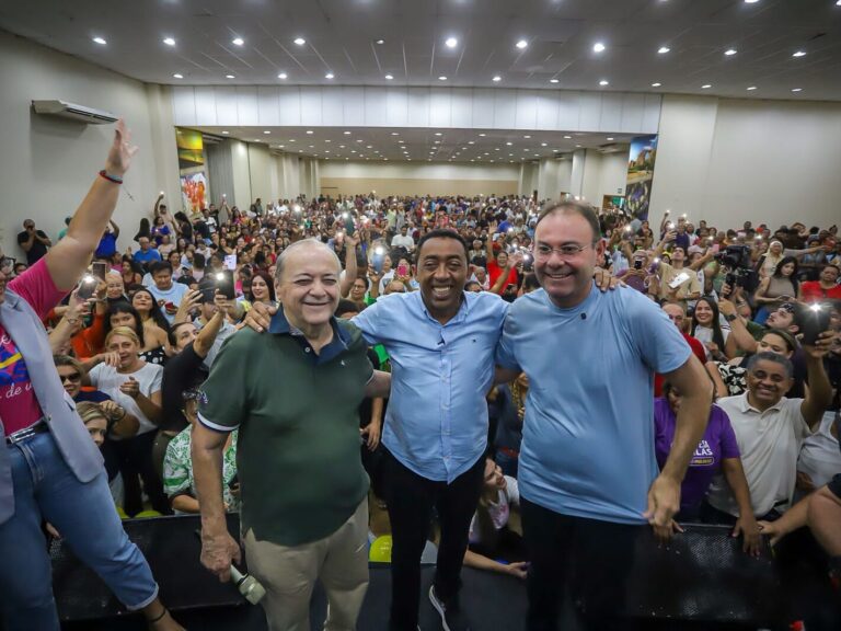 OPOSIÇÃO FORTALECE ALIANÇA E MOSTRA FORÇA POLÍTICA EM SEMINÁRIO