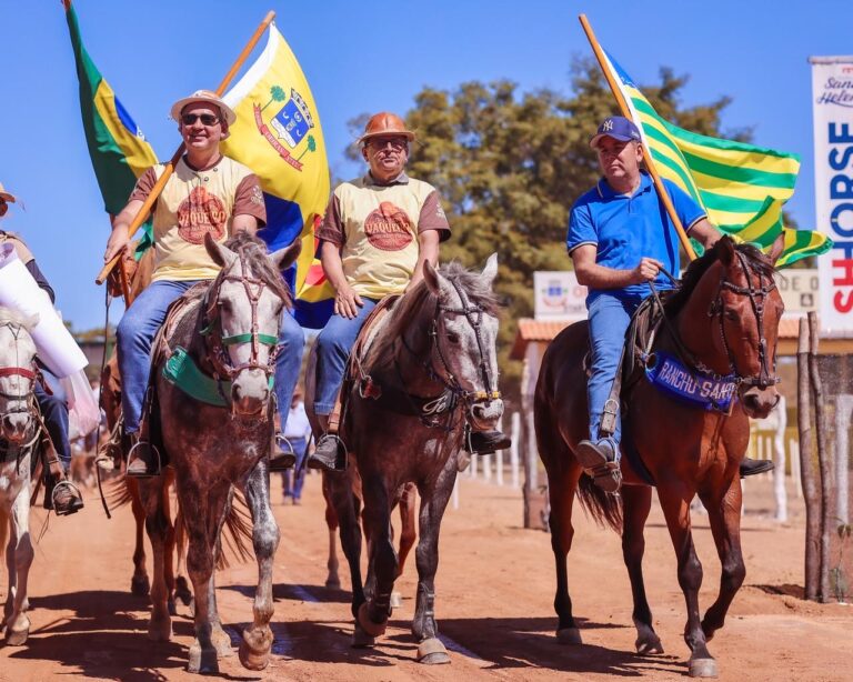 OEIRAS/PI:FESTA DO VAQUEIRO CELEBRA FÉ E TRADIÇÃO NORDESTINA