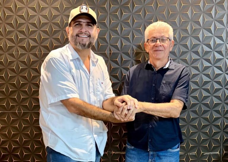 JATOBÁ/PI: EX-PREFEITO DALBERTO ROCHA ROMPE COM GRUPO DE DOGIM FÉLIX E DECLARA APOIO A RODRIGÃO DA KARYNE