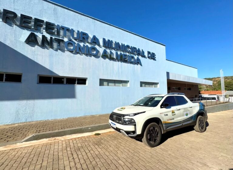 ANTÔNIO ALMEIDA/PI: PREFEITURA FORTALECE ASSISTÊNCIA SOCIAL COM ENTREGA DE CAMINHONETE DO MOBSUAS
