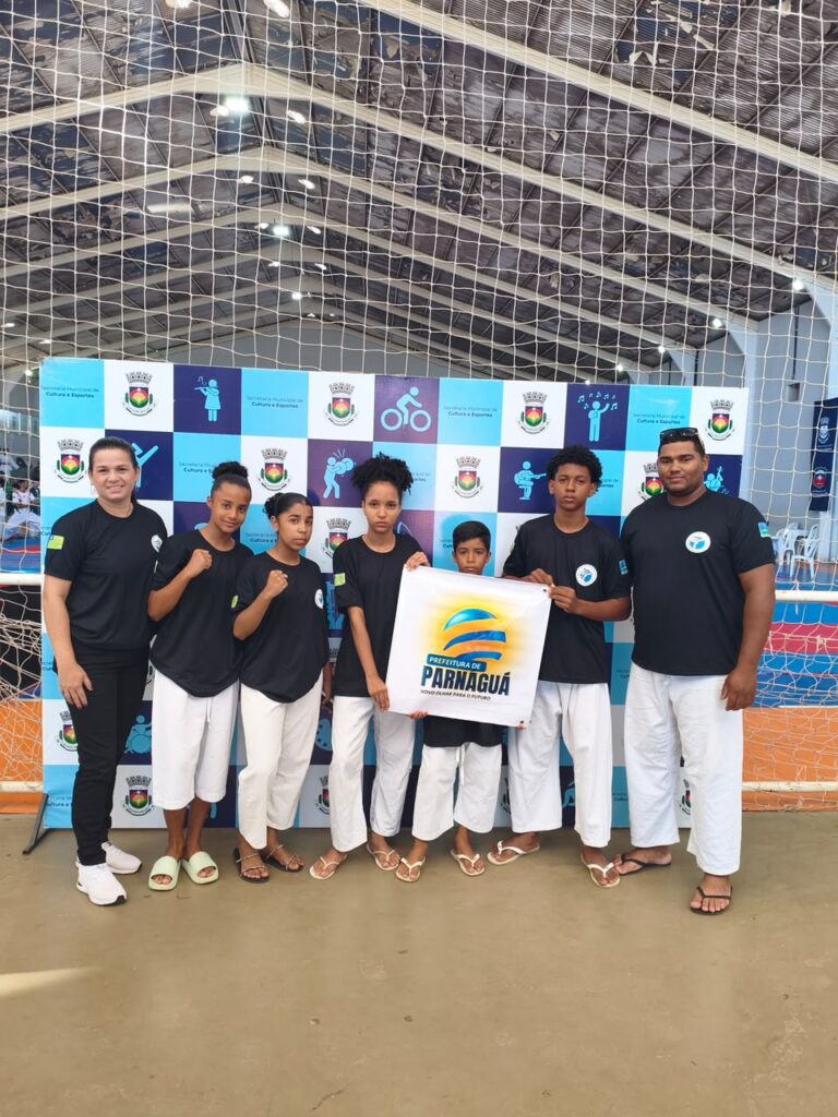 PARNAGUÁ/PI: ATLETAS CONQUISTAM SEIS MEDALHAS NO CAMPEONATO NACIONAL DE KARATÊ E LEVAM O NOME DO MUNICÍPIO AO PÓDIO
