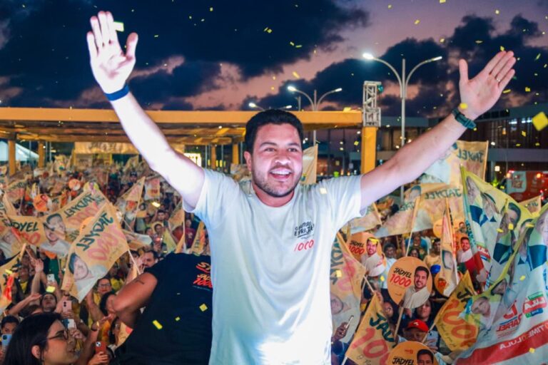 JADYEL BATE NOVO RECORDE EM MOVIMENTO POLÍTICO NO LITORAL