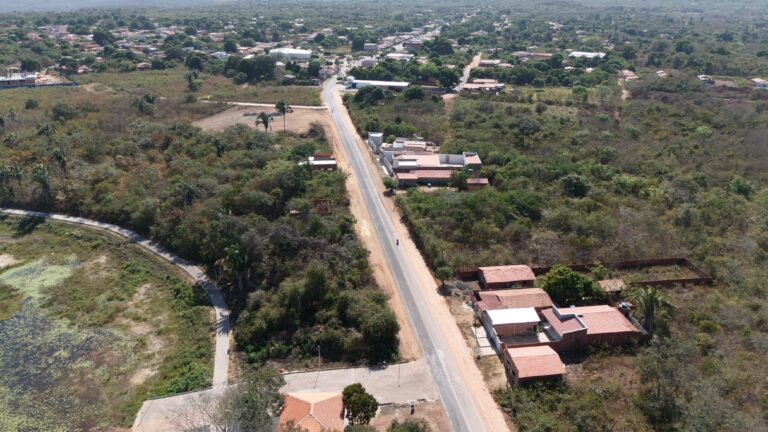LAGOA DE SÃO FRANCISCO/PI: AVENIDA RAIMUNDO FLORINDO PASSA POR OBRAS DE ALARGAMENTO E URBANIZAÇÃO