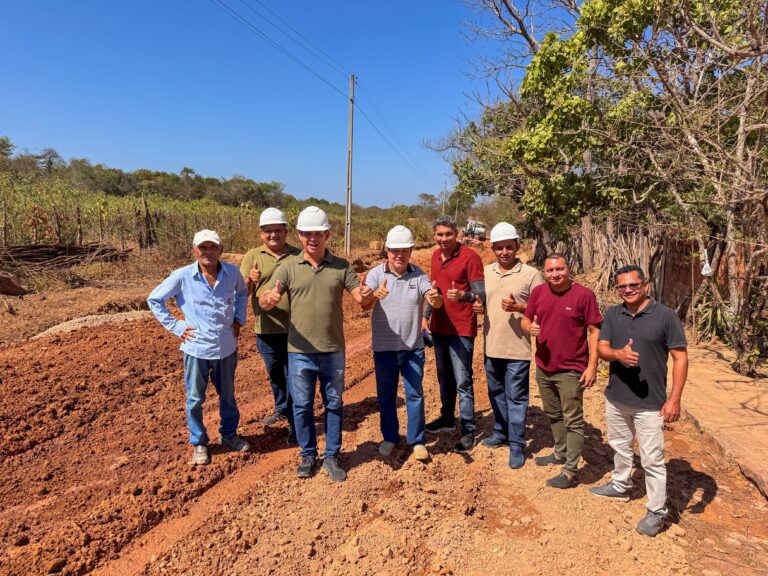 LAGOA DE SÃO FRANCISCO/PI: AVENIDA RAIMUNDO FLORINDO PASSA POR OBRAS DE ALARGAMENTO E URBANIZAÇÃO