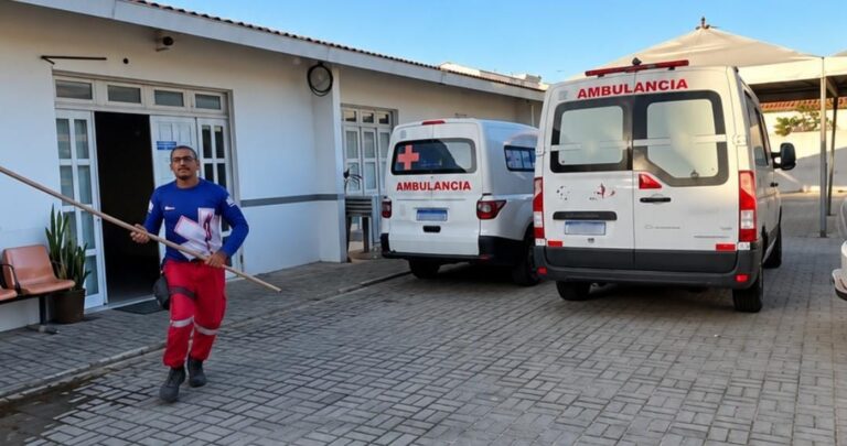 PARACURU/CE: REPÓRTER É AGREDIDO DURANTE GRAVAÇÃO DE DENÚNCIA SOBRE SUPOSTO USO IRREGULAR DE AMBULÂNCIA