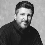 INFLUENCIADOR LITO SOUSA, DO CANAL AVIÕES E MÚSICAS, MORRE AOS 59 ANOS