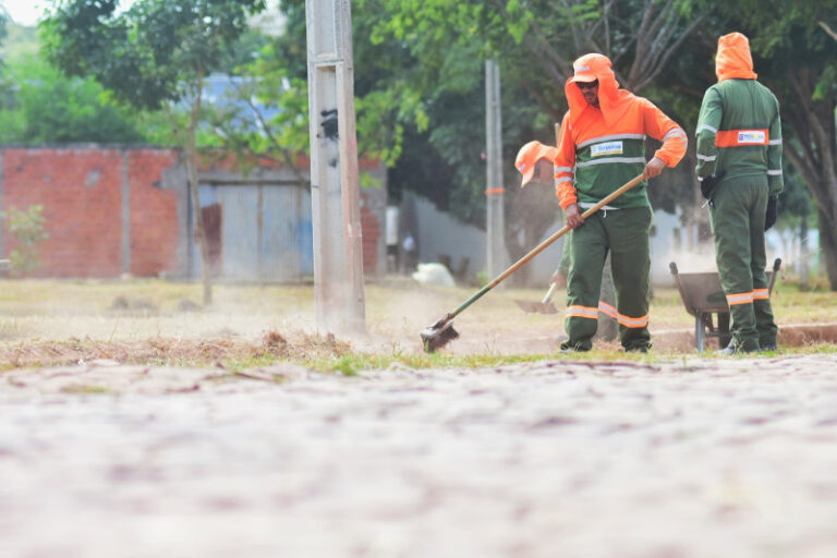 TERESINA/PI: CALOR INTENSO MUDA HORÁRIO DE TRABALHO DOS GARIS