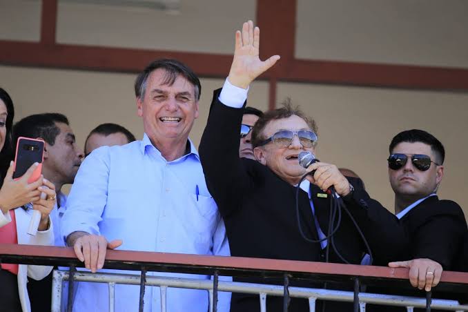 FORA DA PAUTA: RAFAEL NO PIAUÍ E FLÁVIO BOLSONARO EM BRASÍLIA! FAMÍLIA MÃO SANTA SURPREENDE COM ALIANÇAS POLÍTICAS